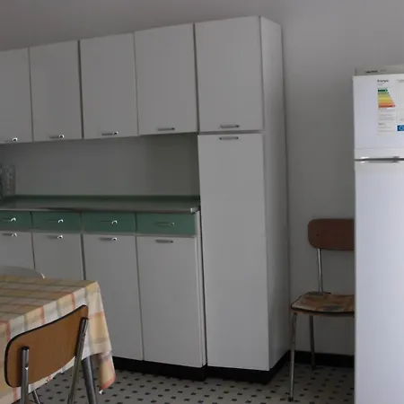 Palazzo Flora Apartman *
